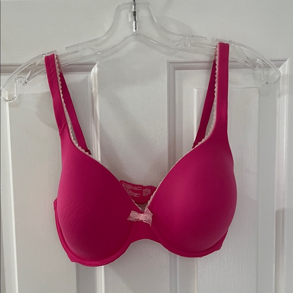 Victoria's Secret Fuchsia Bra with Lace Accents